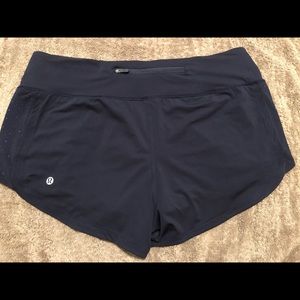 Lululemon color me quick shorts size 8